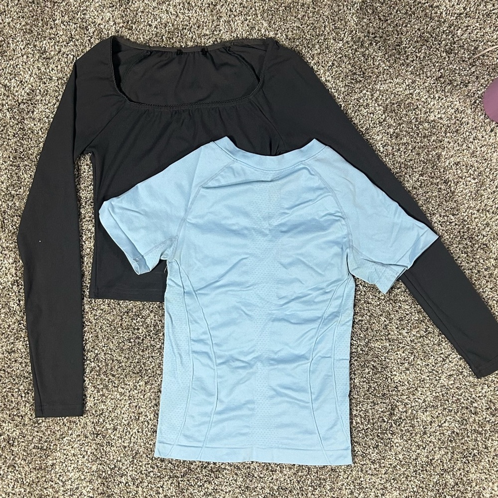 Workout Shirt Set!!